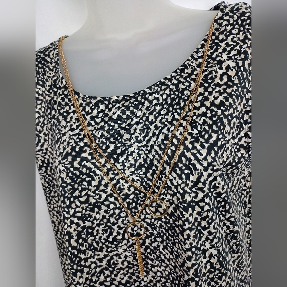 2/30$ Elegant Leopard Print Sleeveless Dress (#1,362) - Picture 3 of 8